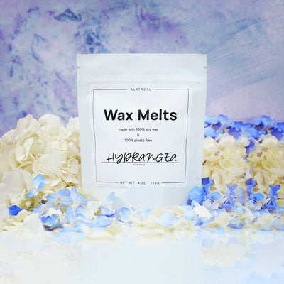 Hydrangea wax melts in 100% plastic-free packaging. Notes of Hydrangea, White Rose, Sweetpea.