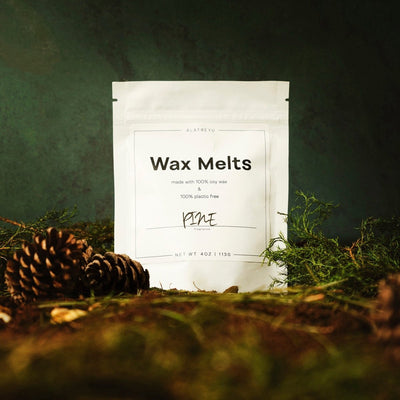 Pine wax melts in 100% plastic-free packaging. Notes of Pine Sap, Oakmoss, Caramel.