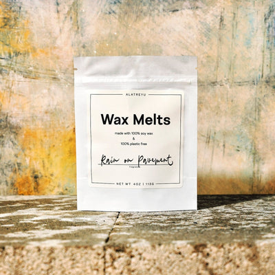 Rain on Pavement wax melts in 100% plastic-free packaging. Notes of Ozone, Concrete, Wet Leaves.
